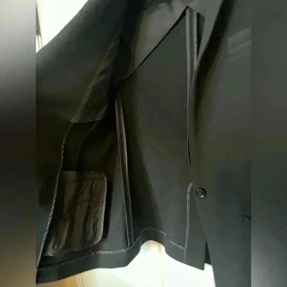 Banana Republic Single Button Black Blazer - Picture 5 of 10